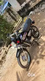 Cd down urgent sale. Neat and clean sd rim and moto-d tyre 80%alive