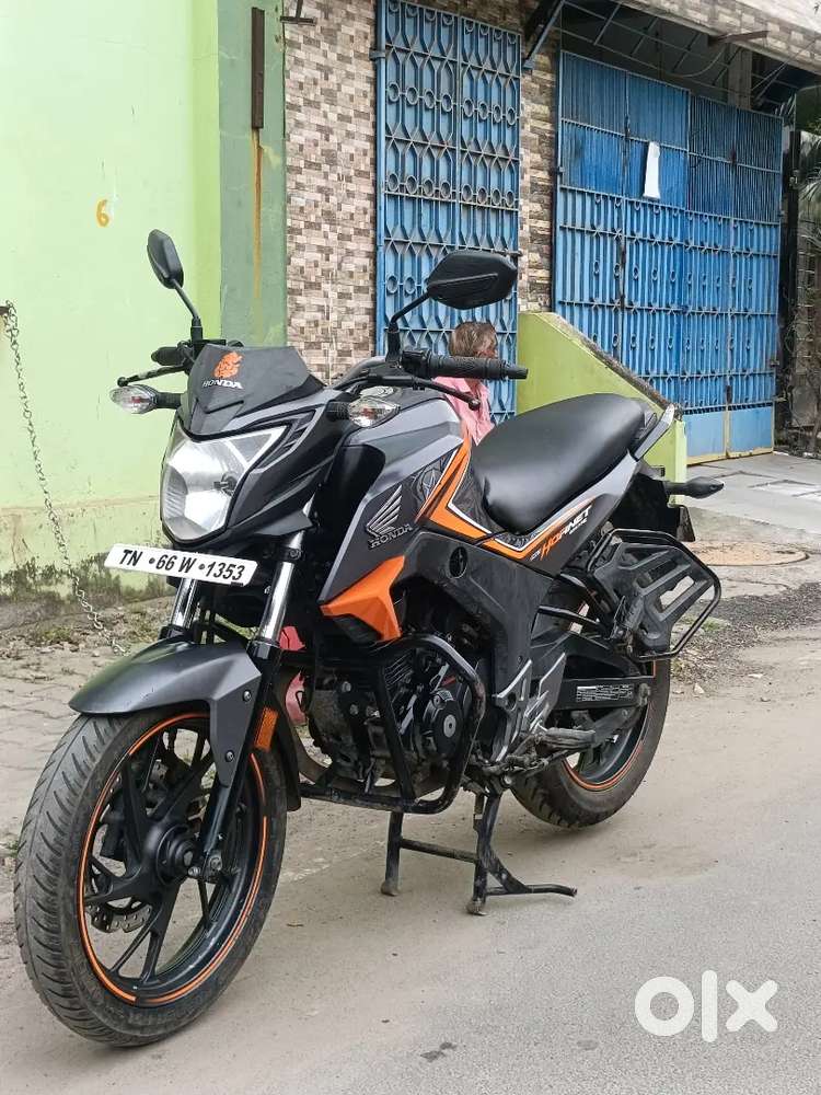 CB Honda hornet 160 RCBS lV single owner