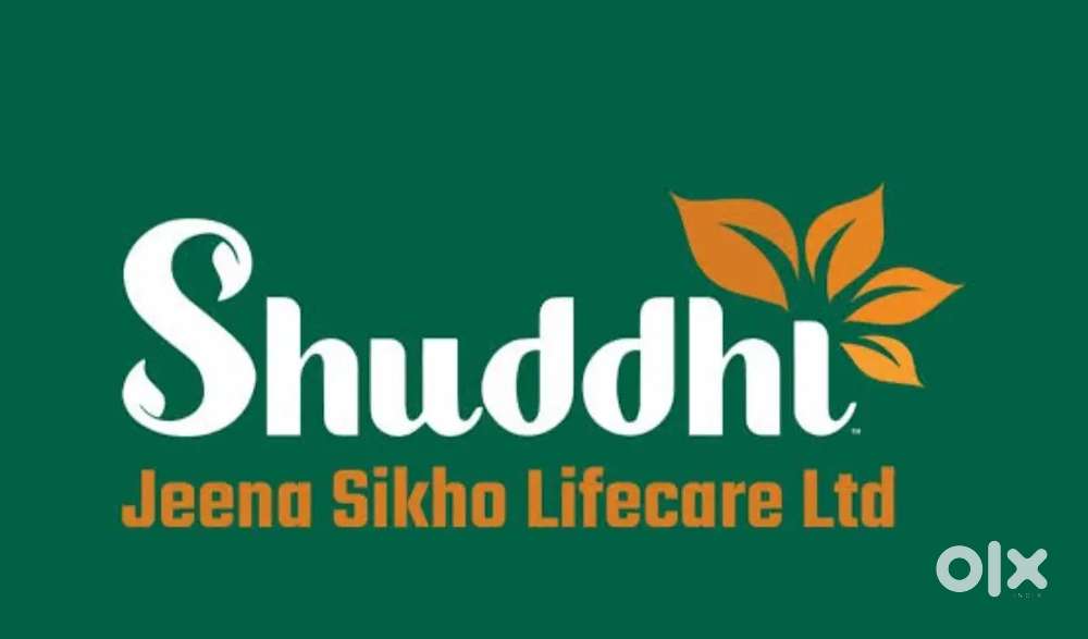 Female Customer care calling executive