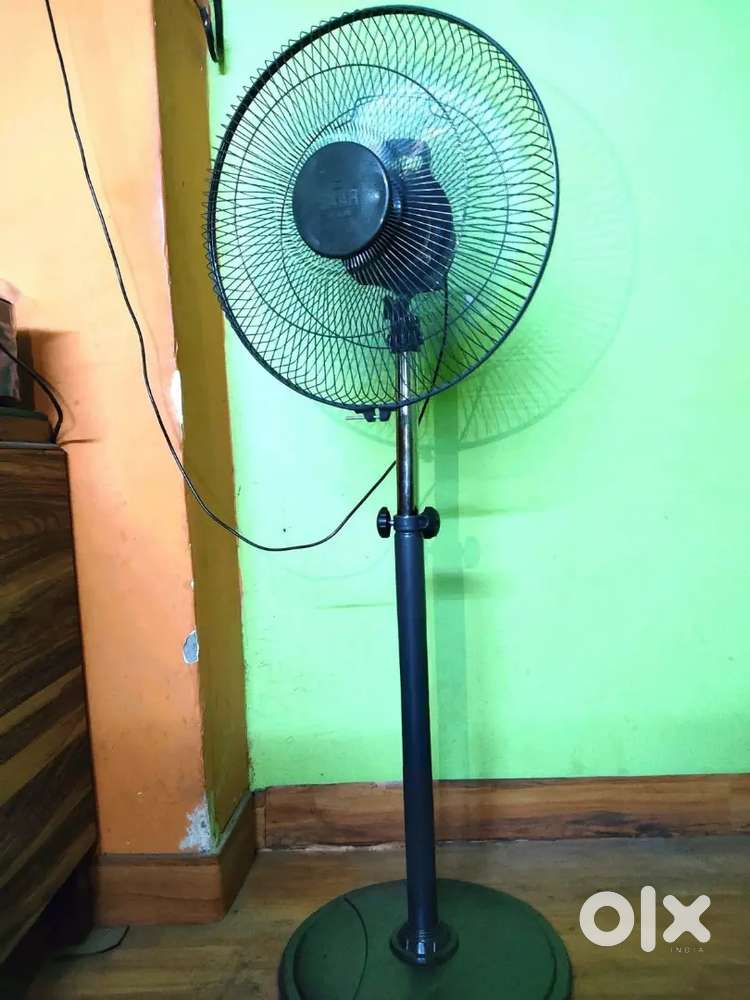 Stand high speed fan