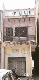 Dukan hai 32 Gaj