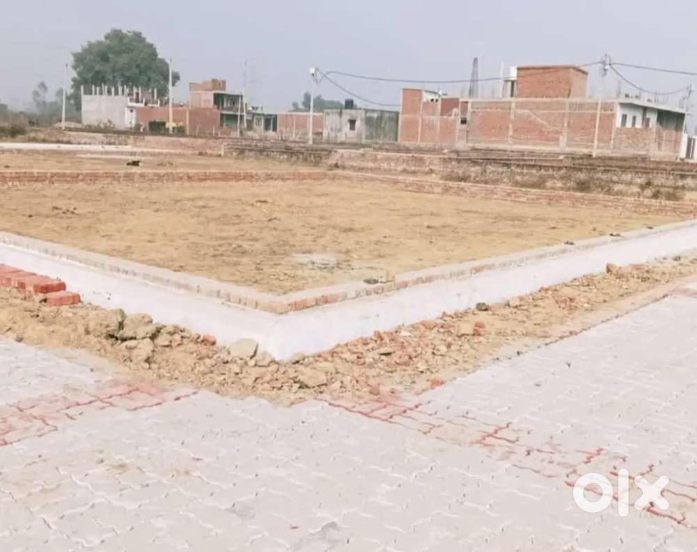 खुर्दही बजार से आउटर रिंग रोड पर 3 किमी. रायबरेली रोड के तरफ प्लाट ले