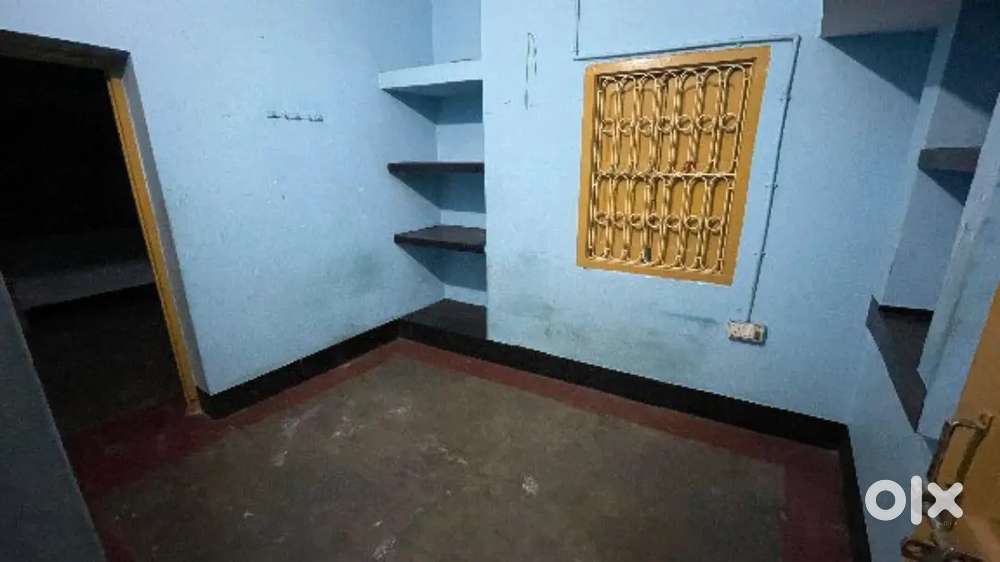 Only girls ..1 room khali hai