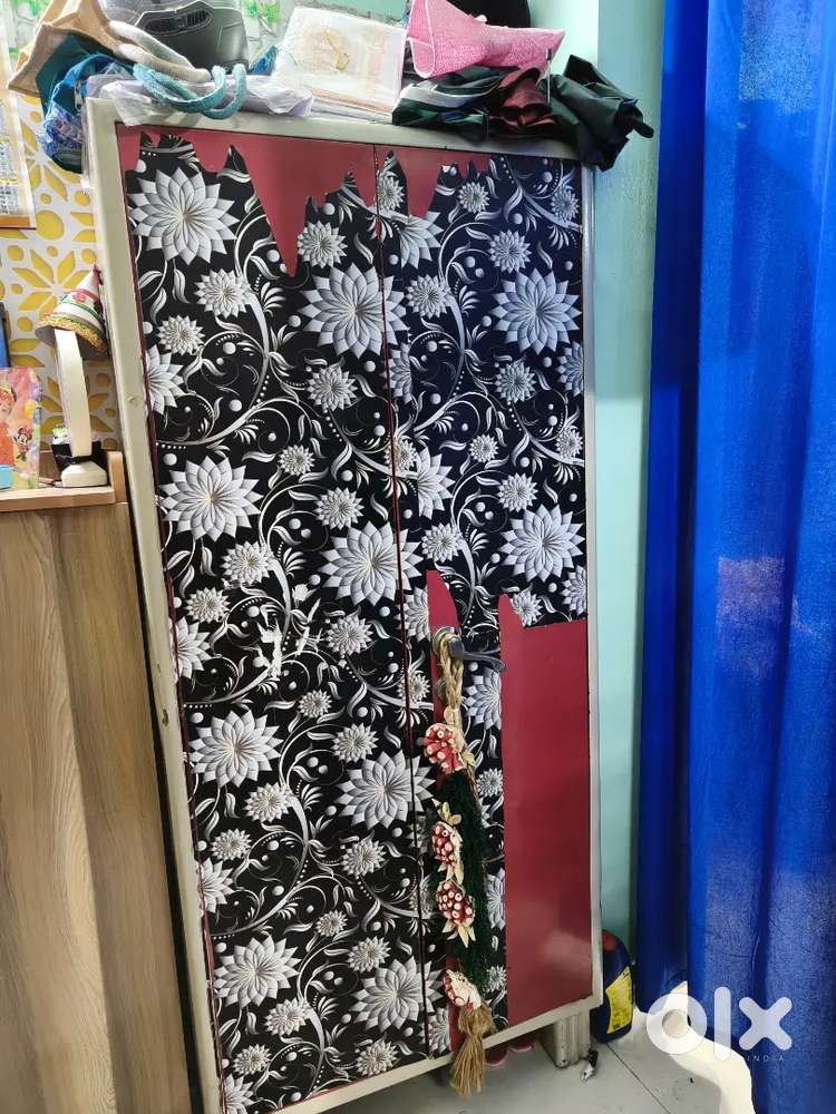 Steel almirah good condition selling soon