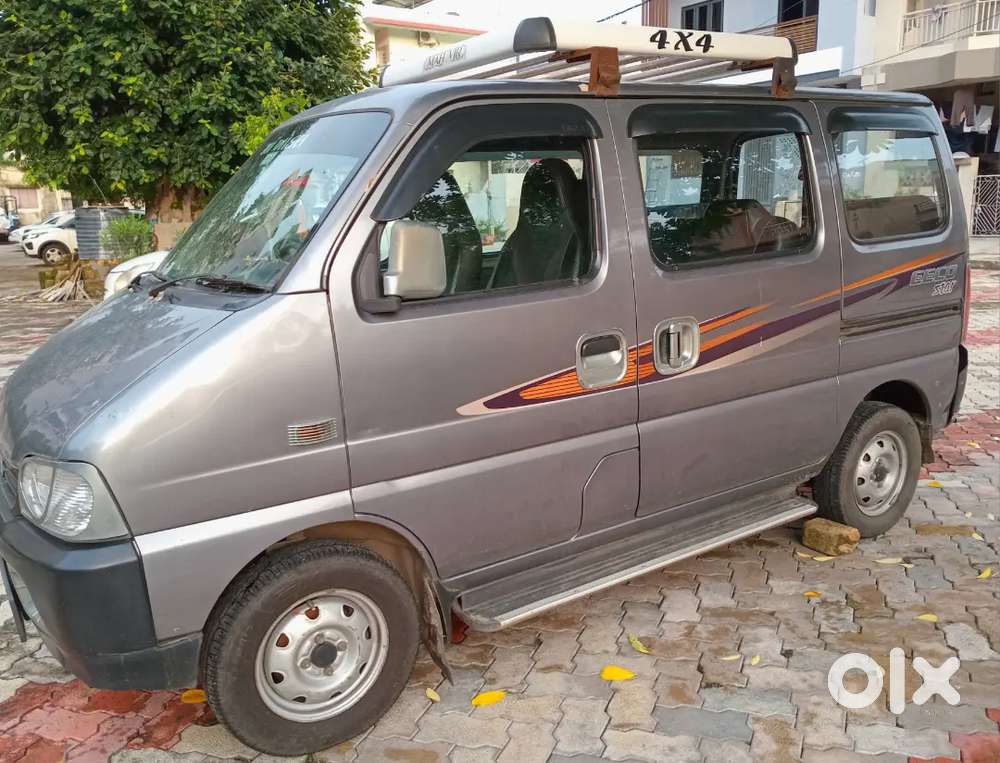 Eeco one owner, powerfull engine, new tyre full insurance, puc complet