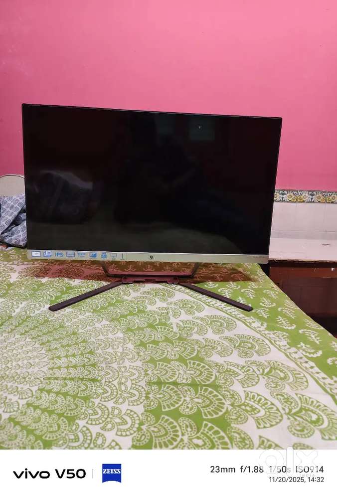 HP MONITOR 27 INCH excellent condition