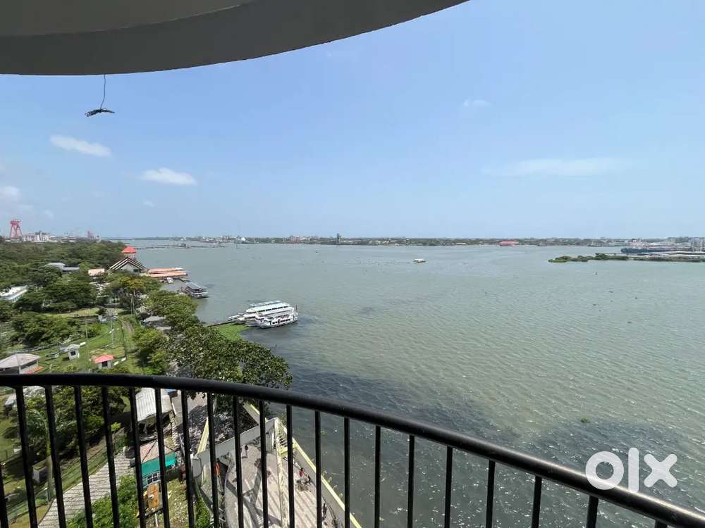 3 bhk fully furnished grand flat Marine Drive