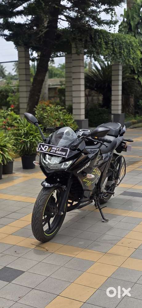 2025 Gixxer SF RC