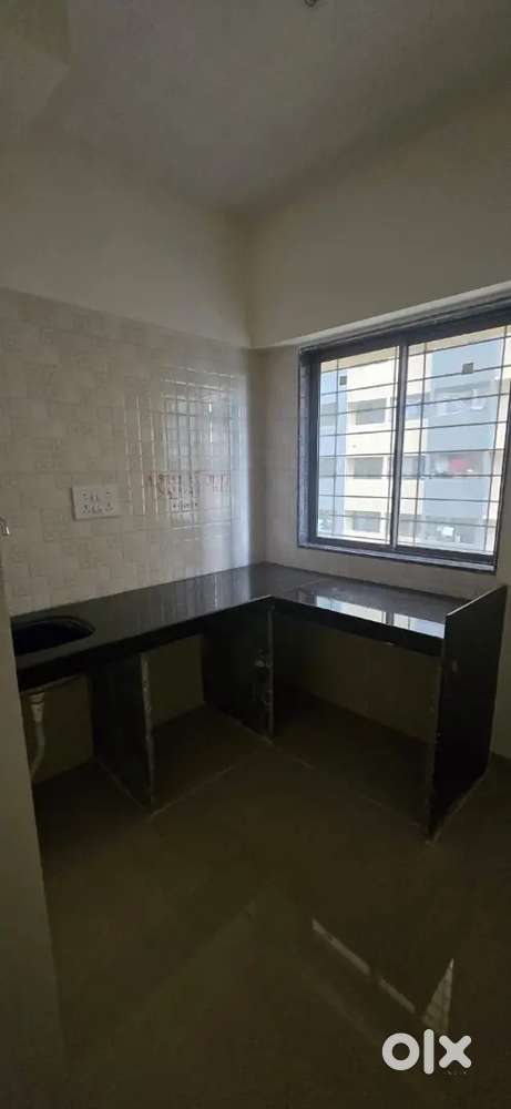 NEED ROOMMATE