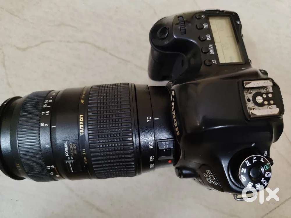 Canon 6D. Pirafasnal DSLR Camera.