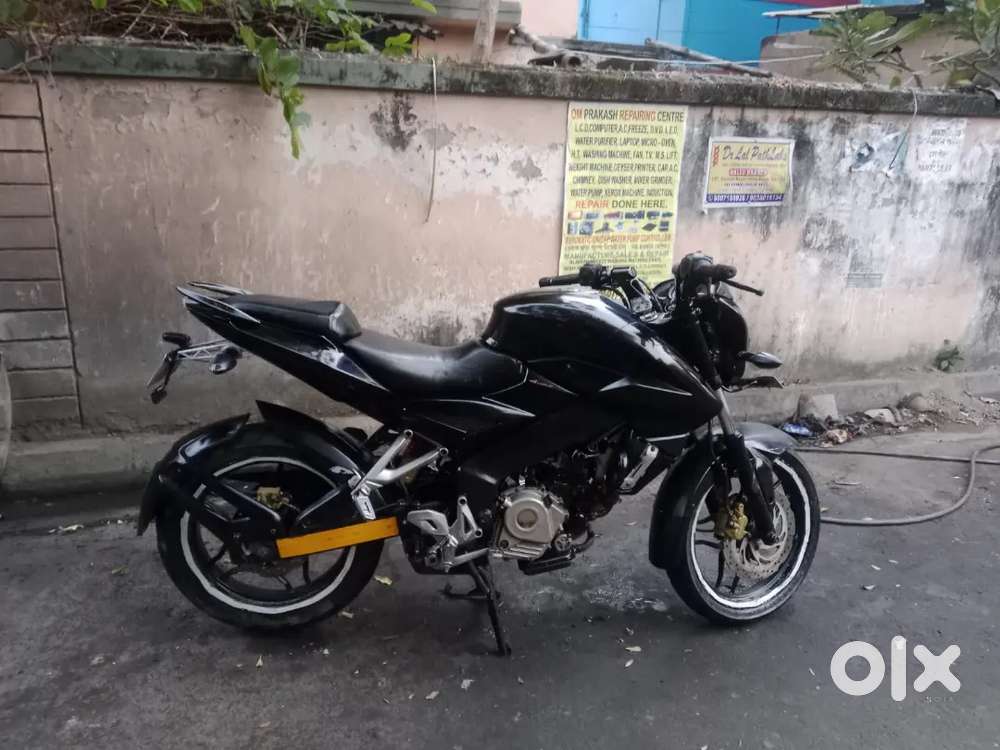 Bajaj NS200 bs3
