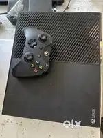 Xbox one in very good condition no problems Just need some money