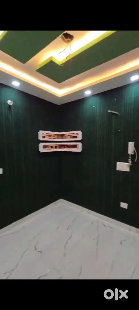 CHEAPEST 2 BHK Flat With Lift & bike Parking In Uttam Nagar Vijay ngr