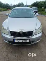Skoda Laura Ambition 2.0 TDI CR MT, 2011, Diesel
