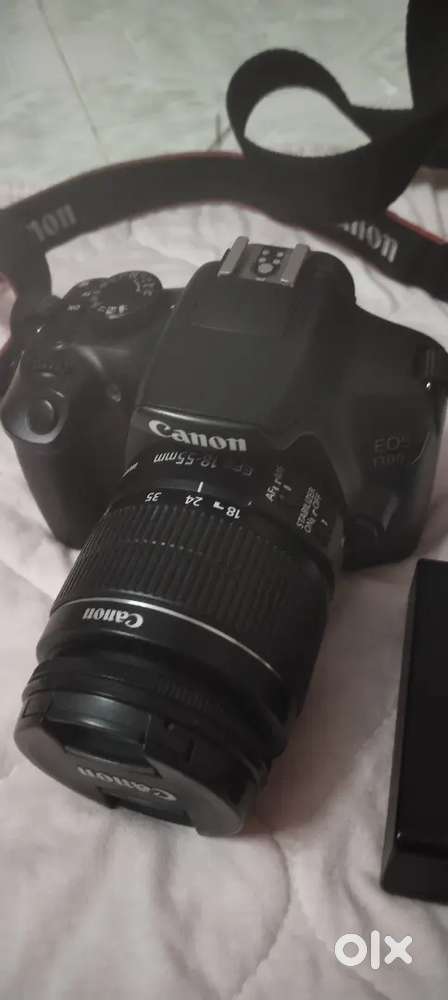 DSLR camera