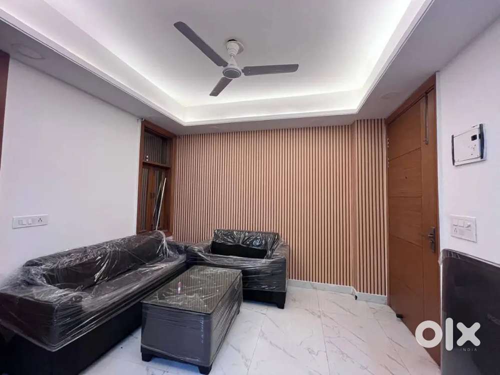 2bhk builder floor in saket