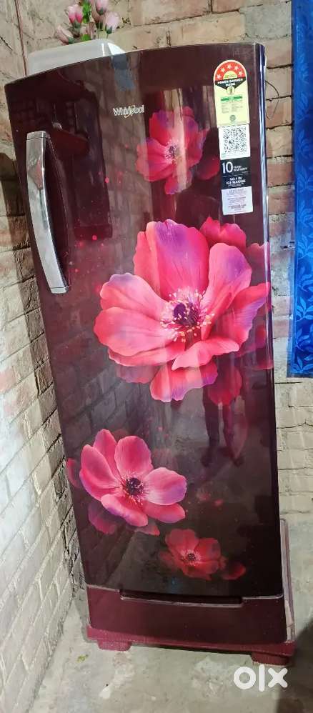 New Whirlpool fridge 207 litre