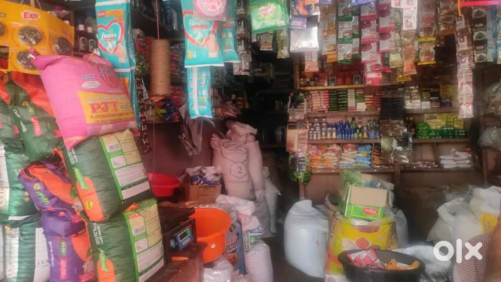 Grocery store ladies staff vanum yearuiavathu in