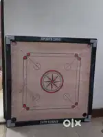 Carrom board