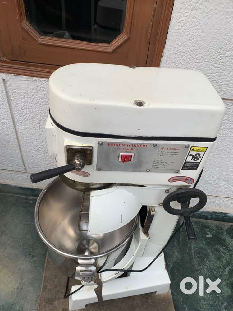 Dough making machine. Can be used for both commercial and household