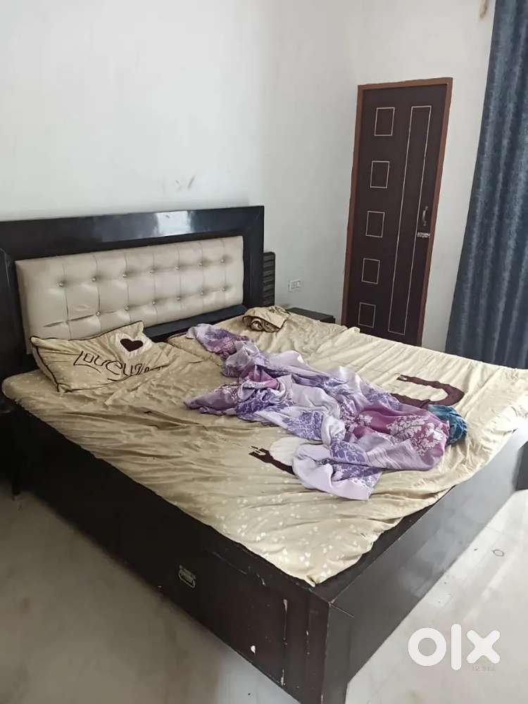 1 Room Set with furniture