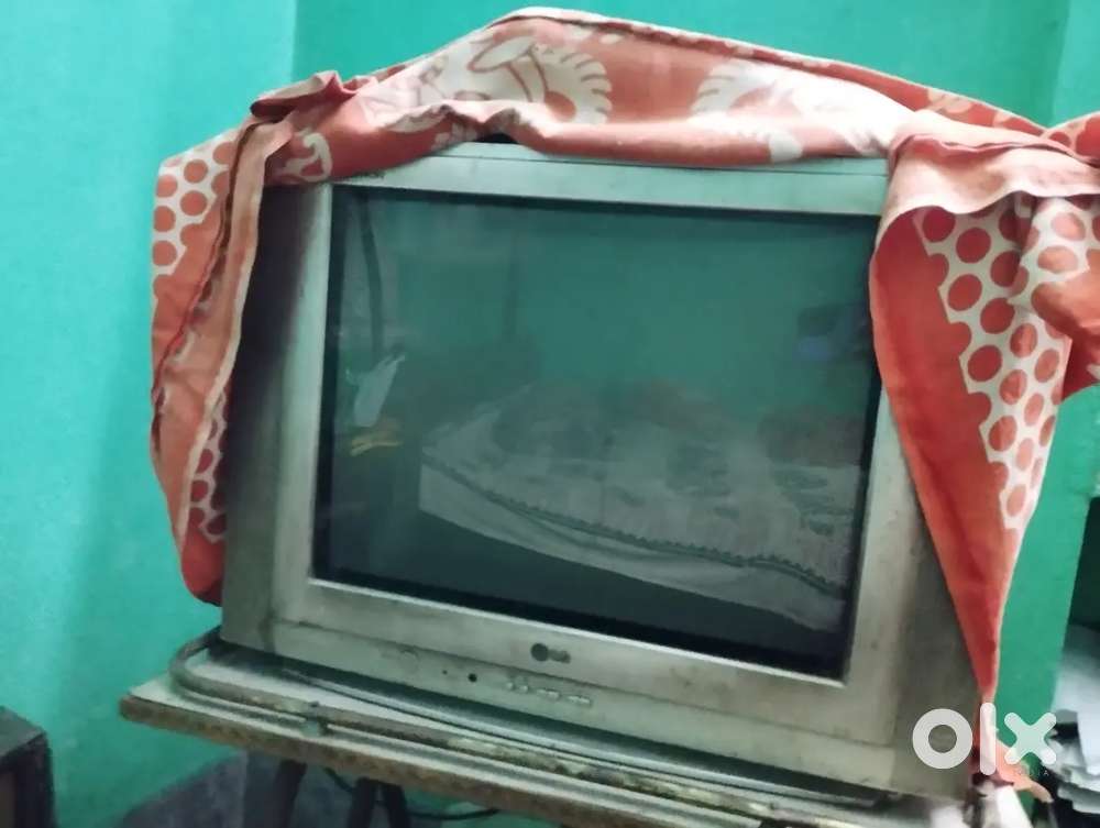 Old LG CRT TV – Sound repair needed – Working picture
