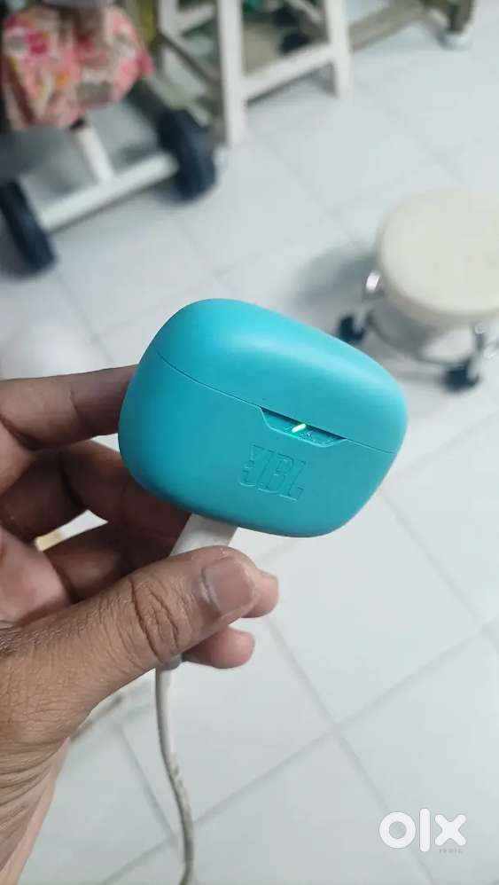 JBL Air buds wave 2 empty box working condition