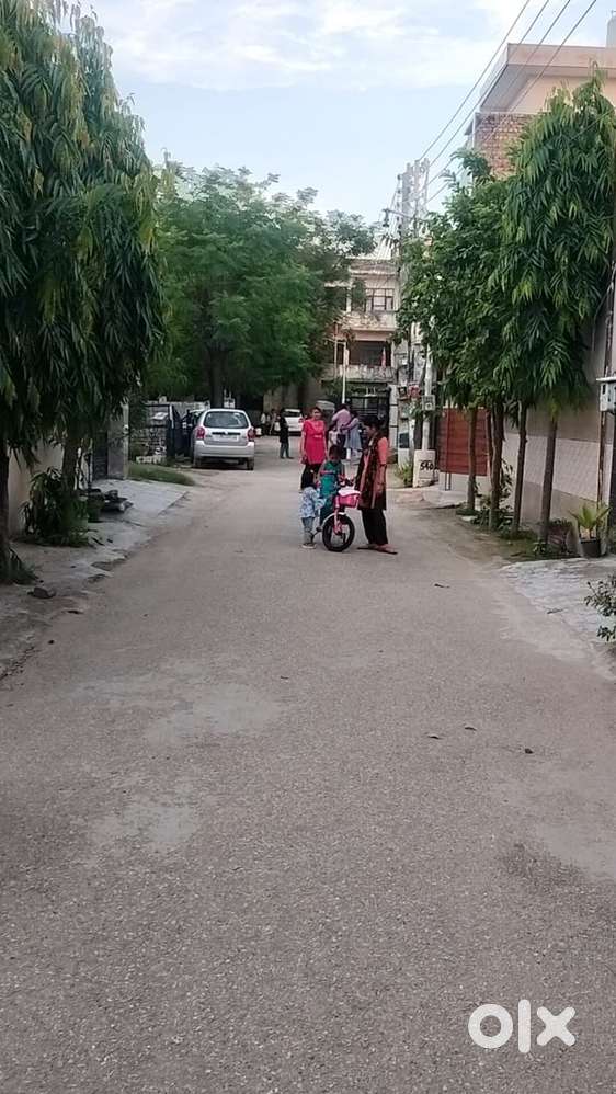 196 Gaj Plot For Sale In Sector 127