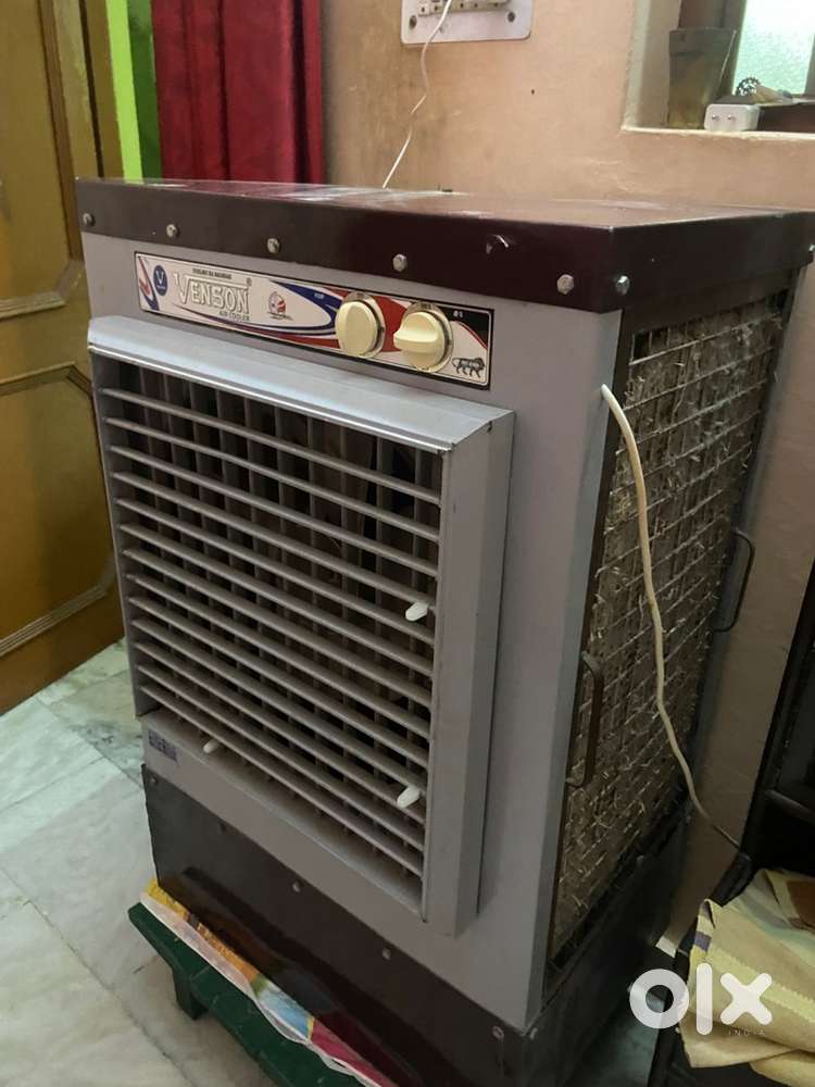 Cooler for sale in good condition
