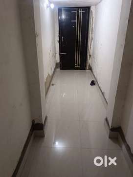 2 BHK FLAT NEAR PARSA STATION ONLY FOR GIRLS & AND SMALL FAIMLY