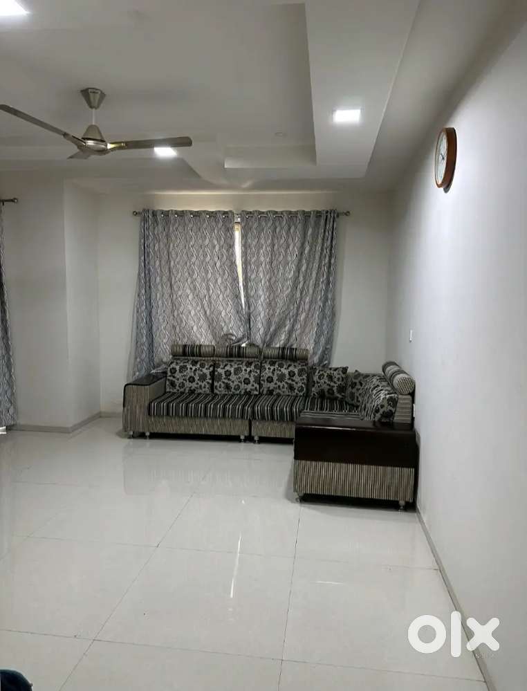 Full Furnished Flat Rent 2 BHK All Amenities Gated society Lift Parkin