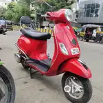 Piaggio VESPA 2013 red mint condition.