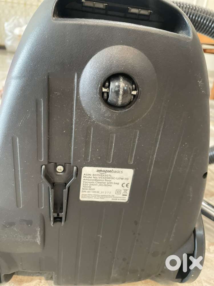 Amazon basics Vacuum cleaner