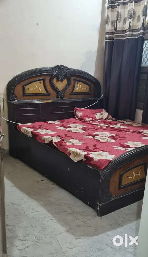 Double Bed just 7000