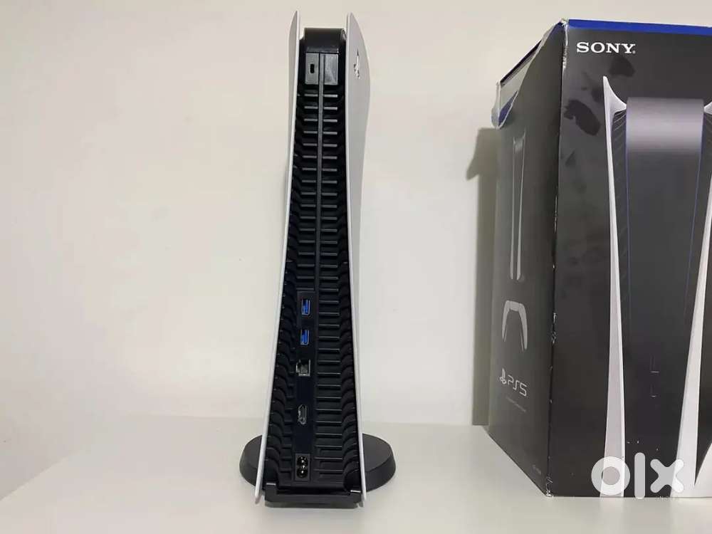 Sony Playstation 5 PS5 Digital Edition Console White 825GB Boxed