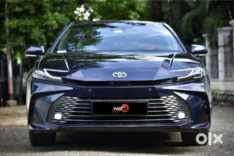 Toyota Camry Hybrid, 2025, Petrol
