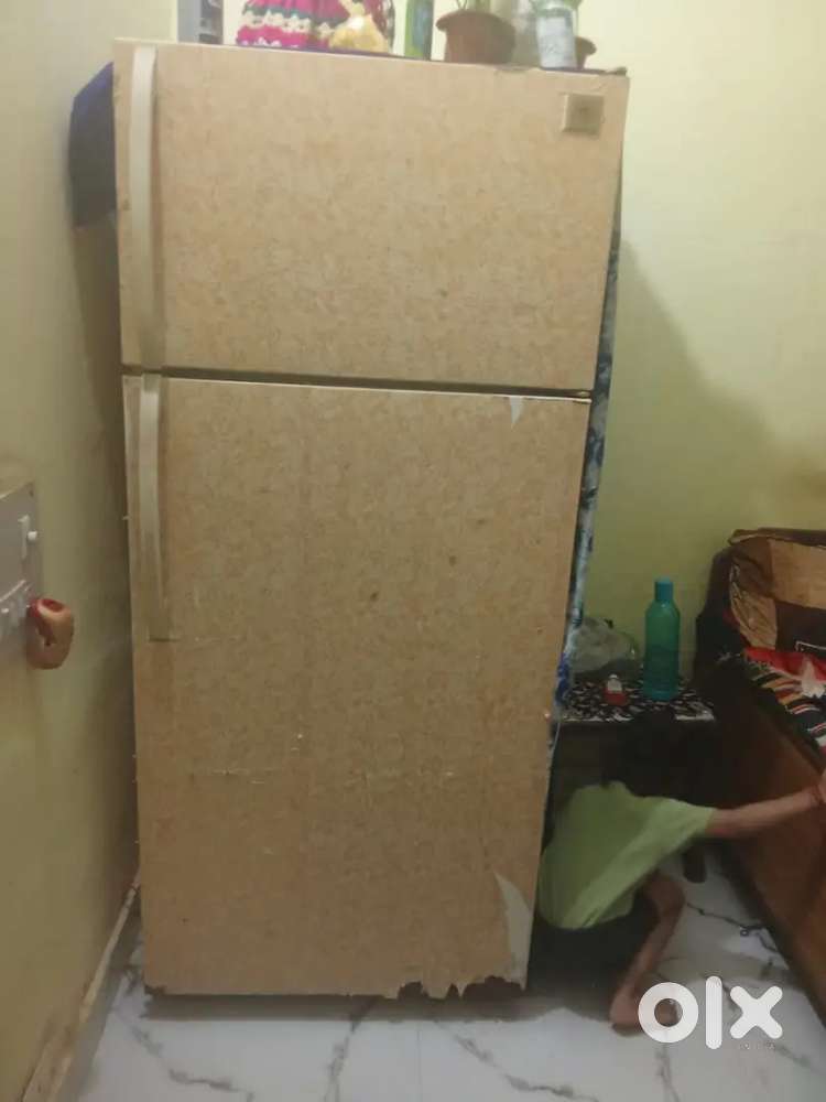 Double door refrigreter