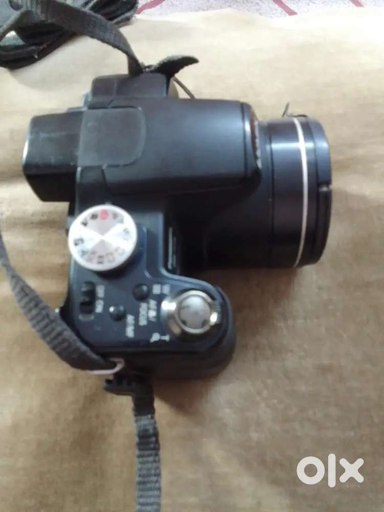 Lumix digital camera semi DSLR