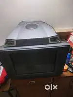29 Sony Flatron TV with Woofers