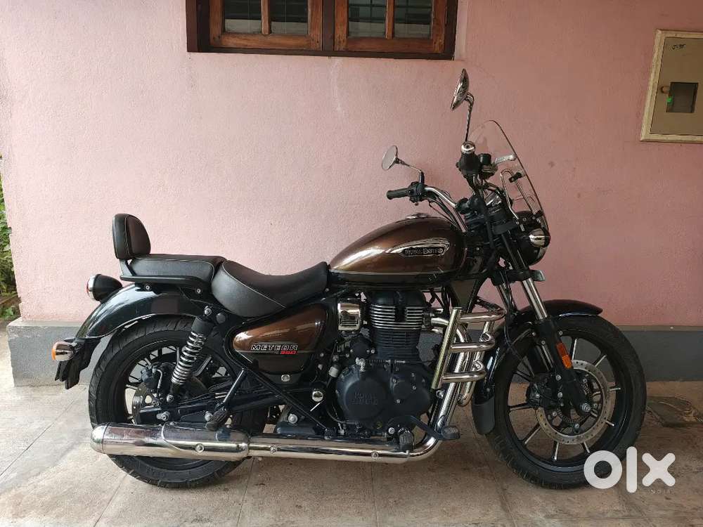 Royal Enfield Meteor 350 Supernova (Brown)