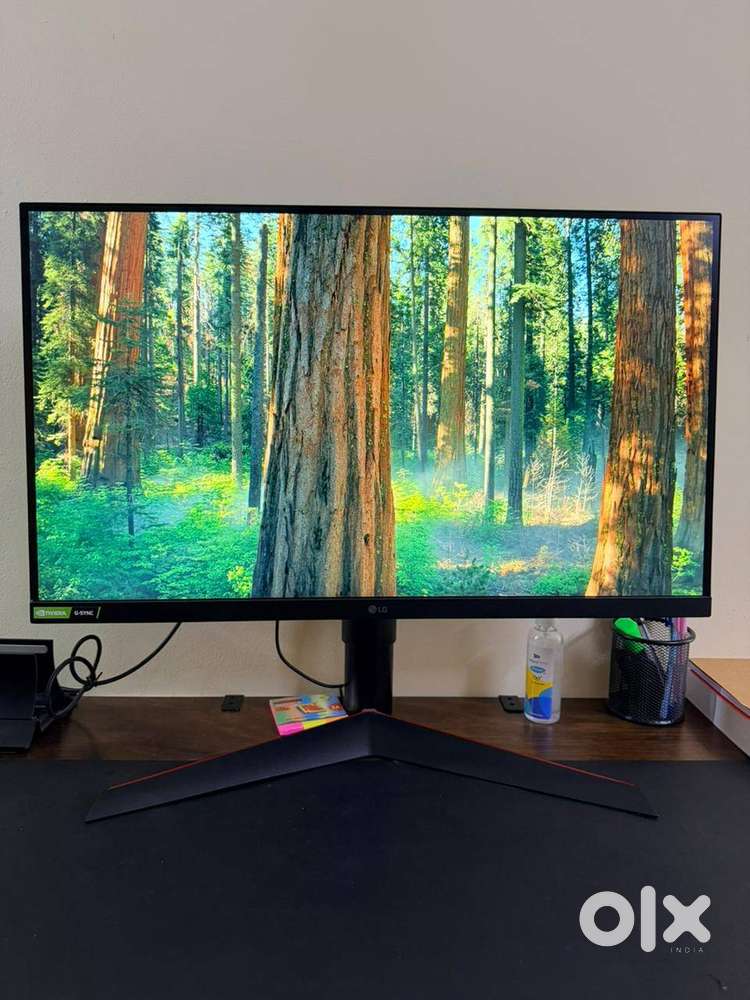 G Ultragear 69 cm IPS FHD, G-Sync, HDR 10, Gaming LCD Monitor