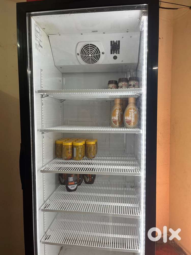 3.year old visi cooler 380.liters