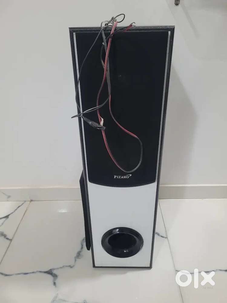 Pizaro Tower Speakers