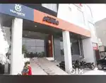 Two-wheeler mechanic Chaeiye