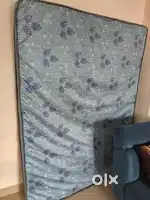 Queen size bed Mattress