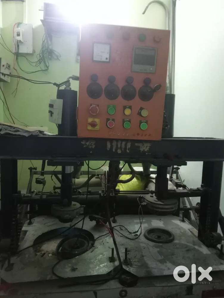 Paper plate + slipper making machine with diy of paper plate and roll