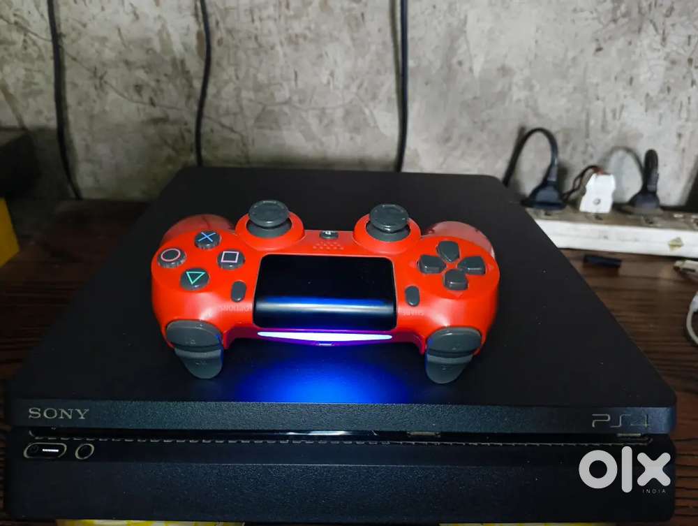 PlayStation 4 slim