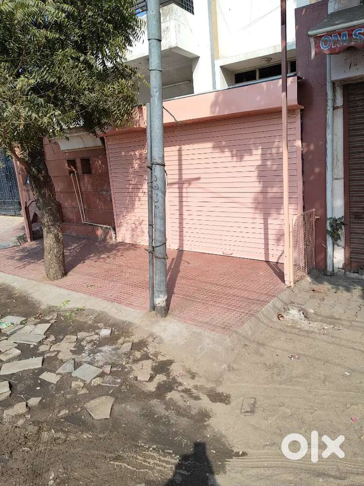 5 BHK 100 feet road in malviya nagar
