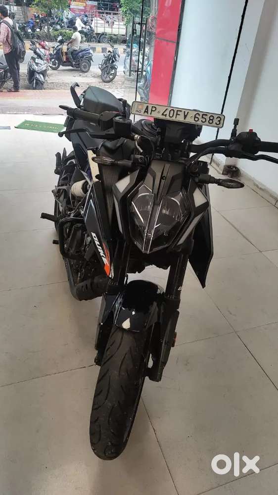 KTM DUKE 250 4months old