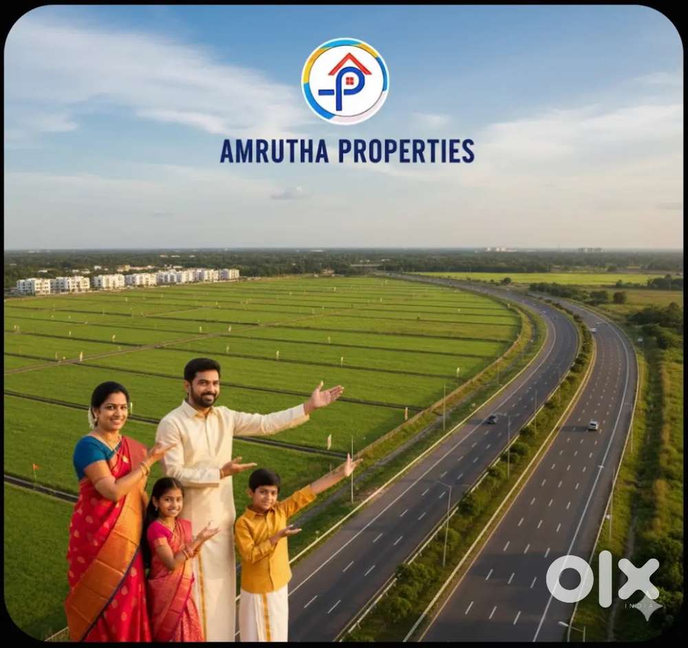 Looking Experienced Lady Real Estate Manager